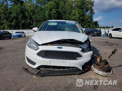 Piąte zdjęcie samochodu w środku: 2016 FORD FOCUS SE VIN:1FADP3F22GL352339 - miniatura