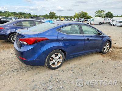 Trzecie zdjęcie samochodu z tyłu: 2016 HYUNDAI ELANTRA VALUE EDITION VIN:5NPDH4AE5GH683743 - miniatura