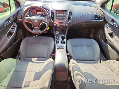 Zdjęcie 8 z 13 samochodu: 2018 CHEVROLET CRUZE LT VIN:1G1BE5SM1J7198192 - miniatura