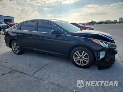 Czwarte zdjęcie samochodu z boku: 2017 HYUNDAI SONATA SE VIN:5NPE24AF7HH440273 - miniatura