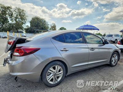 Trzecie zdjęcie samochodu z tyłu: 2020 HYUNDAI ELANTRA VALUE EDITION VIN:KMHD84LF1LU106502 - miniatura