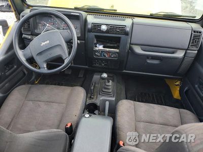 Zdjęcie 8 z 12 samochodu: 2004 JEEP WRANGLER X VIN:1J4FA39S64P751544 - miniatura