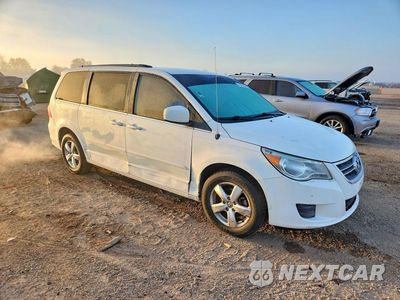 Czwarte zdjęcie samochodu z boku: 2011 VOLKSWAGEN ROUTAN SE VIN:2V4RW3DG2BR641969 - miniatura