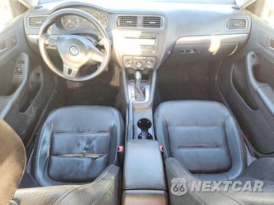 Zdjęcie 8 z 12 samochodu: 2013 VOLKSWAGEN JETTA TDI VIN:3VWLL7AJ5DM394437 - miniatura