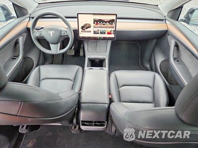Zdjęcie 8 z 12 samochodu: 2023 TESLA MODEL Y VIN:7SAYGDEE1PA053344 - miniatura