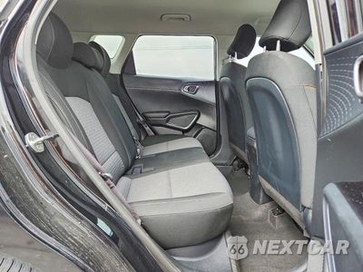 Zdjęcie 10 z 13 samochodu: 2021 KIA SOUL S VIN:KNDJ23AU0M7146042 - miniatura