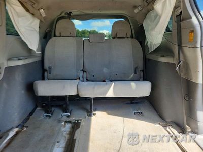 Zdjęcie 10 z 14 samochodu: 2014 TOYOTA SIENNA LE VIN:5TDKK3DC4ES408062 - miniatura