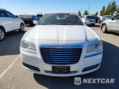 Piąte zdjęcie samochodu w środku: 2014 CHRYSLER 300 VIN:2C3CCAAG8EH160012 - miniatura