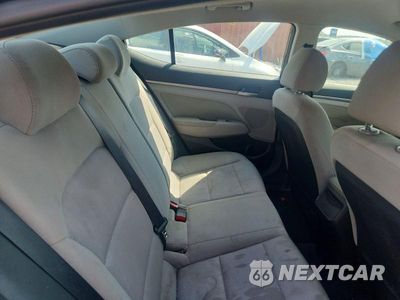 Zdjęcie 10 z 12 samochodu: 2018 HYUNDAI ELANTRA SEL VIN:5NPD84LF8JH337540 - miniatura