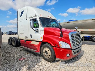 Czwarte zdjęcie samochodu z boku: 2011 FREIGHTLINER CASCADIA SEMI TRUCK VIN:1FUJGLDR6BSAS0928 - miniatura