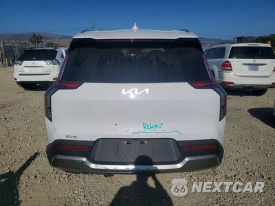 Zdjęcie 6 z 14 samochodu: 2025 KIA EV9 WIND VIN:5XYAFFS54SG001535 - miniatura