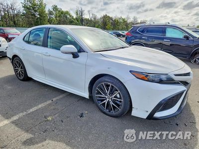 Czwarte zdjęcie samochodu z boku: 2024 TOYOTA CAMRY SE VIN:4T1G11BK3RU116567 - miniatura
