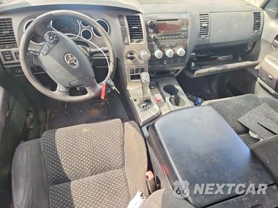 Zdjęcie 8 z 12 samochodu: 2013 TOYOTA TUNDRA VIN:5TFUW5F18DX304140 - miniatura