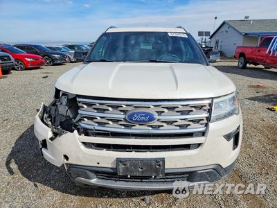 Piąte zdjęcie samochodu w środku: 2018 FORD EXPLORER XLT VIN:1FM5K8D81JGB32798 - miniatura