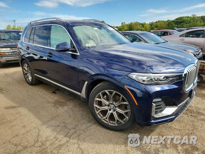 Czwarte zdjęcie samochodu z boku: 2022 BMW X7 XDRIVE40I VIN:5UXCW2C07N9M60616 - miniatura