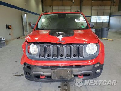 Piąte zdjęcie samochodu w środku: 2015 JEEP RENEGADE TRAILHAWK VIN:ZACCJBCT3FPB50876 - miniatura