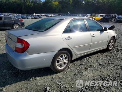 Trzecie zdjęcie samochodu z tyłu: 2004 TOYOTA CAMRY LE V6 VIN:4T1BF32K84U588456 - miniatura