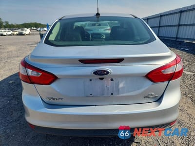 Zdjęcie 6 z 12 samochodu: 2014 FORD FOCUS SE VIN:1FADP3F29EL105025 - miniatura