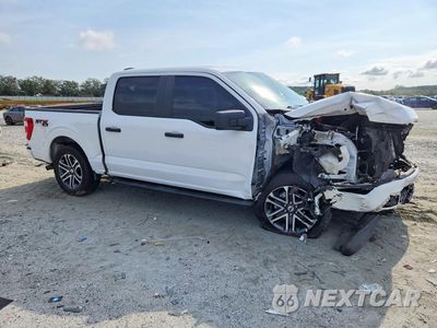 Czwarte zdjęcie samochodu z boku: 2022 FORD F150 SUPERCREW VIN:1FTFW1E88NFC44013 - miniatura