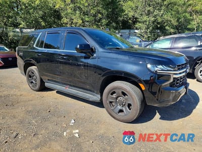 Czwarte zdjęcie samochodu z boku: 2023 CHEVROLET TAHOE K1500 VIN:1GBSKLED9PR331475 - miniatura