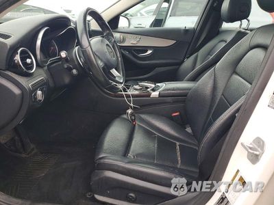 Zdjęcie 7 z 12 samochodu: 2015 MERCEDES-BENZ C 300 4MATIC VIN:55SWF4KB5FU022583 - miniatura