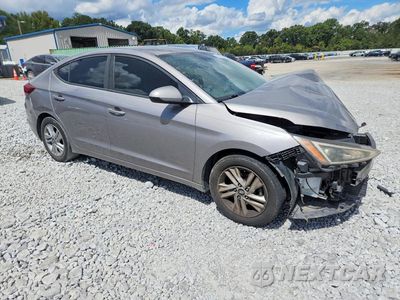 Czwarte zdjęcie samochodu z boku: 2020 HYUNDAI ELANTRA SE VIN:KMHD74LF9LU915460 - miniatura