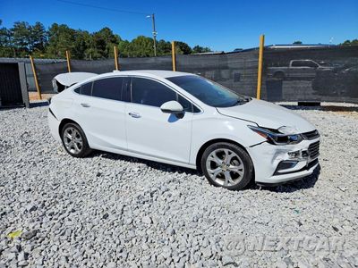 Czwarte zdjęcie samochodu z boku: 2017 CHEVROLET CRUZE PREMIER VIN:1G1BF5SM1H7153986 - miniatura