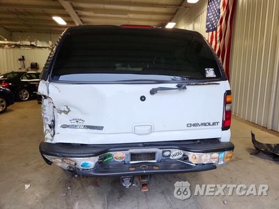 Zdjęcie 6 z 13 samochodu: 2002 CHEVROLET SUBURBAN C1500 VIN:3GNEC16T12G307915 - miniatura