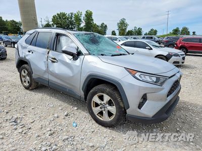 Czwarte zdjęcie samochodu z boku: 2019 TOYOTA RAV4 XLE VIN:2T3P1RFV6KW011716 - miniatura