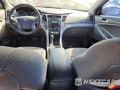 Zdjęcie 8 z 12 samochodu: 2012 HYUNDAI SONATA GLS VIN:5NPEB4AC0CH335704 - miniatura