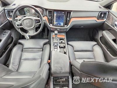 Zdjęcie 8 z 13 samochodu: 2019 VOLVO S60 T5 INSCRIPTION VIN:7JR102FL1KG014888 - miniatura