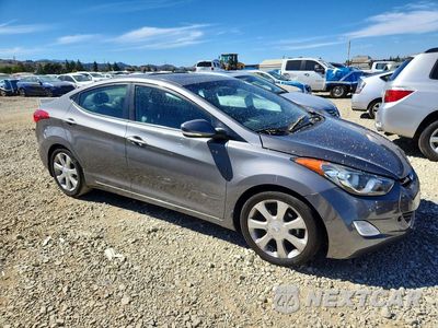 Czwarte zdjęcie samochodu z boku: 2013 HYUNDAI ELANTRA LIMITED VIN:5NPDH4AE3DH219278 - miniatura