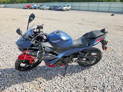 Trzecie zdjęcie samochodu z tyłu: 2026 KAWASAKI EX500 VIN:ML5EXGG15TDAB7066 - miniatura