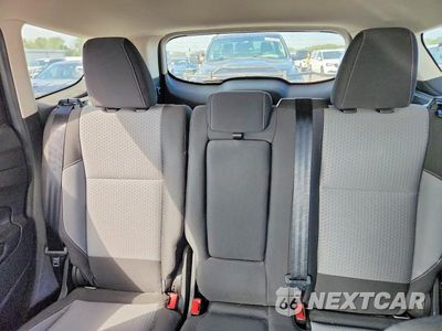 Zdjęcie 10 z 13 samochodu: 2019 FORD ESCAPE SE VIN:1FMCU0GDXKUB58444 - miniatura