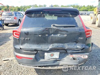 Zdjęcie 6 z 13 samochodu: 2020 VOLVO XC40 T5 MOMENTUM VIN:YV4162UKXL2263905 - miniatura