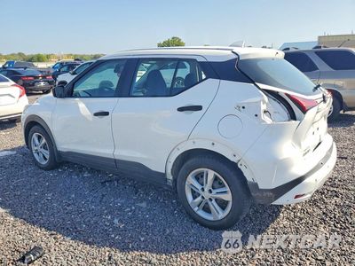 Drugie zdjęcie samochodu z przodu: 2022 NISSAN KICKS S VIN:3N1CP5BV6NL495042 - miniatura