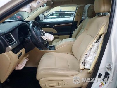 Zdjęcie 7 z 14 samochodu: 2019 TOYOTA HIGHLANDER HYBRID LIMITED PLATINUM VIN:5TDDGRFH2KS058058 - miniatura