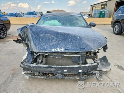 Piąte zdjęcie samochodu w środku: 2025 KIA K4 LXS VIN:3KPFT4DE0SE036859 - miniatura