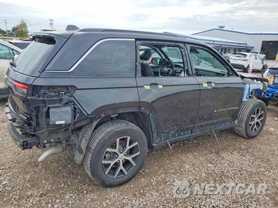 Trzecie zdjęcie samochodu z tyłu: 2026 JEEP GRAND CHEROKEE LIMITED VIN:1C4RJHBR1TC173155 - miniatura