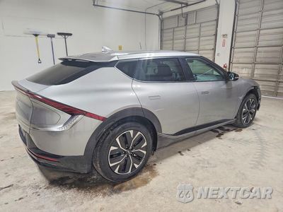Trzecie zdjęcie samochodu z tyłu: 2024 KIA EV6 WIND VIN:KNDC3DLC7R5161253 - miniatura