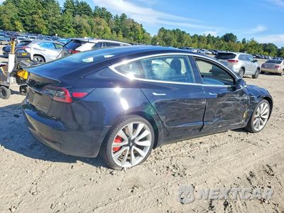 Trzecie zdjęcie samochodu z tyłu: 2018 TESLA MODEL 3 VIN:5YJ3E1EBXJF069814 - miniatura
