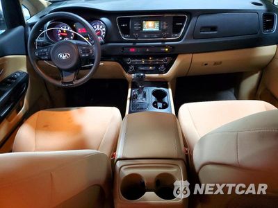 Zdjęcie 8 z 13 samochodu: 2017 KIA SEDONA LX VIN:KNDMB5C16H6225447 - miniatura
