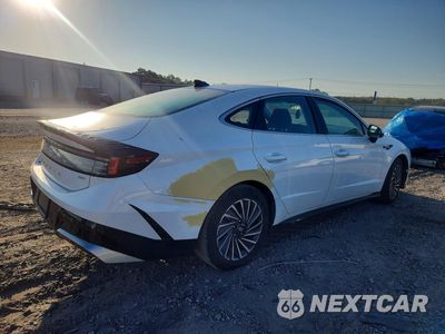 Trzecie zdjęcie samochodu z tyłu: 2024 HYUNDAI SONATA HYBRID SEL VIN:KMHL34JJ7RA097221 - miniatura