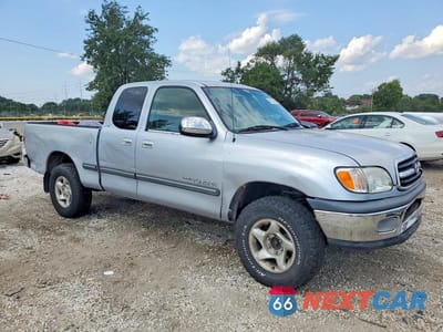 Czwarte zdjęcie samochodu z boku: 2000 TOYOTA TUNDRA SR5 VIN:5TBBT4414YS070676 - miniatura