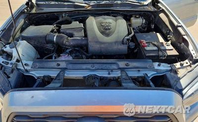 Zdjęcie 11 z 12 samochodu: 2022 TOYOTA TACOMA TRD OFF-ROAD VIN:3TMCZ5AN6NM503367 - miniatura