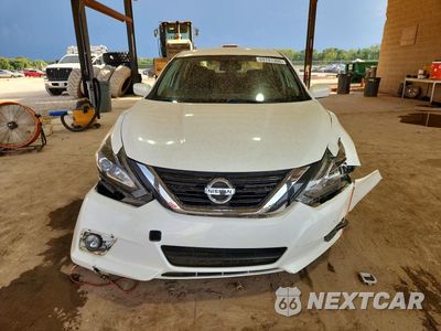 Piąte zdjęcie samochodu w środku: 2017 NISSAN ALTIMA 2.5 SR VIN:1N4AL3AP0HN352458 - miniatura