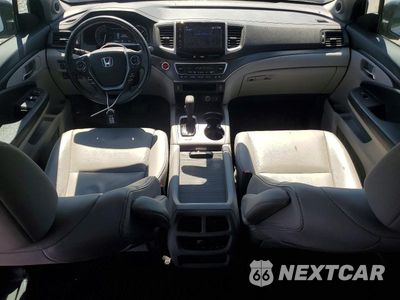 Zdjęcie 8 z 13 samochodu: 2017 HONDA PILOT EXL VIN:5FNYF5H63HB041694 - miniatura