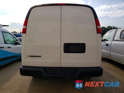 Zdjęcie 6 z 13 samochodu: 2021 CHEVROLET EXPRESS G2500 VIN:1GCWGAF74M1163783 - miniatura