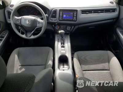 Zdjęcie 8 z 12 samochodu: 2019 HONDA HR-V LX VIN:3CZRU5H38KG711607 - miniatura