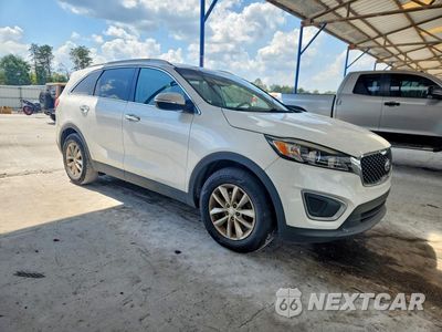 Czwarte zdjęcie samochodu z boku: 2018 KIA SORENTO LX V6 VIN:5XYPG4A55JG396577 - miniatura
